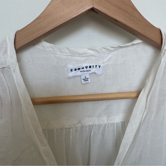 Aritzia Community Sleeveless Button-Up Blouse White, Size L coastal silk cotton - Picture 3 of 7